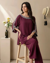Women’s 2pcs Casual Comfy Plus Size Set with Flower Decor