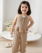 2pcs Baby Girls' khaki colour Spaghetti Strap Camisole Top With 3D Bow Decor Straight Leg Pants Set