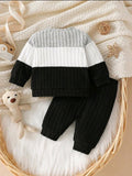 Newborn Baby Boy Striped 2-Piece Set