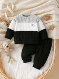 Newborn Baby Boy Striped 2-Piece Set
