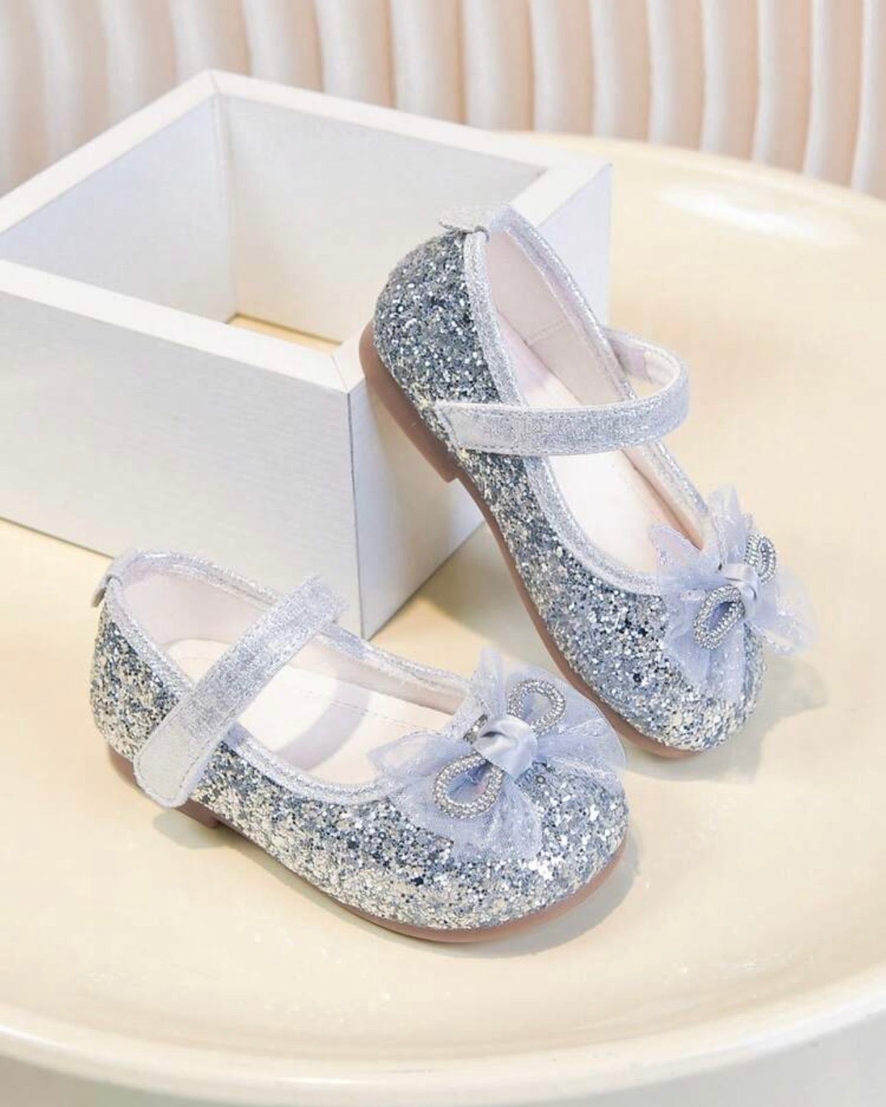 1 Pair Girls' Sweet Glitter Bow Princess Shoes