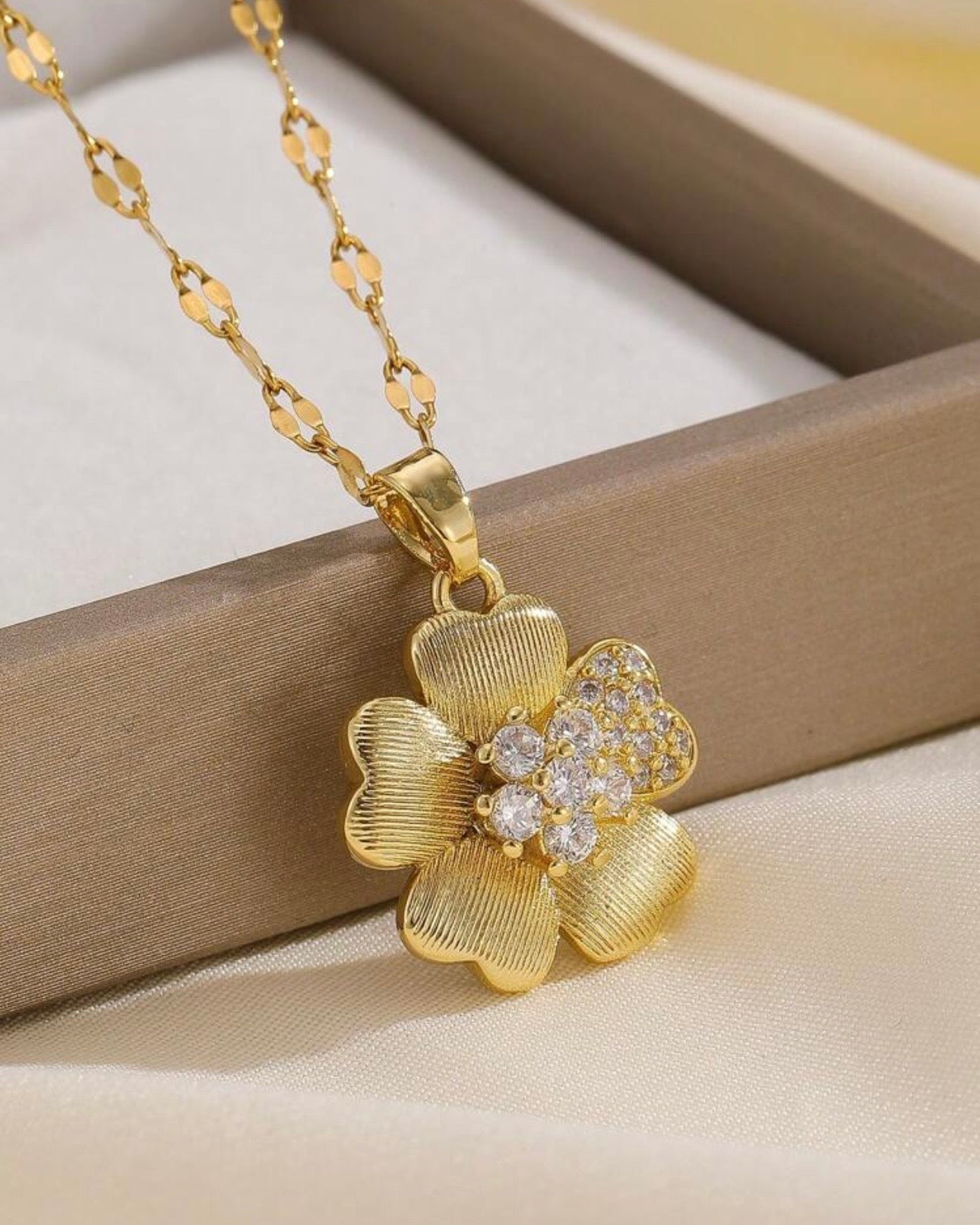 Stainless Steel Floral Pendant Necklace & Earrings Set