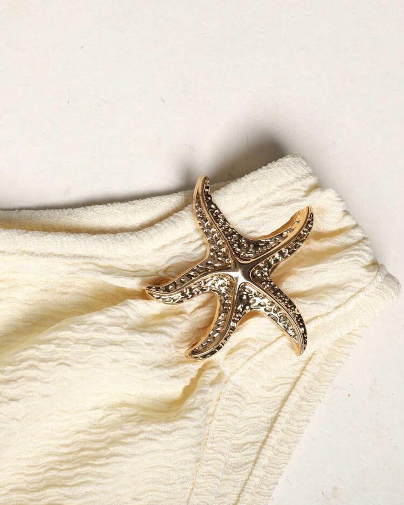 Girls White One-Shoulder Ruched Layered Cake Dress with Metal Starfish