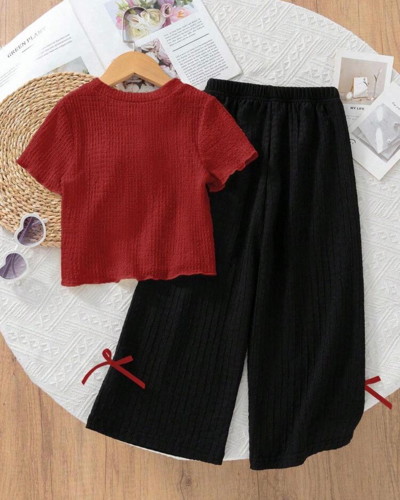 Girls Red and Black 3D Floral Textured T-Shirt & Pants Set – 2pcs Casual Outfit
