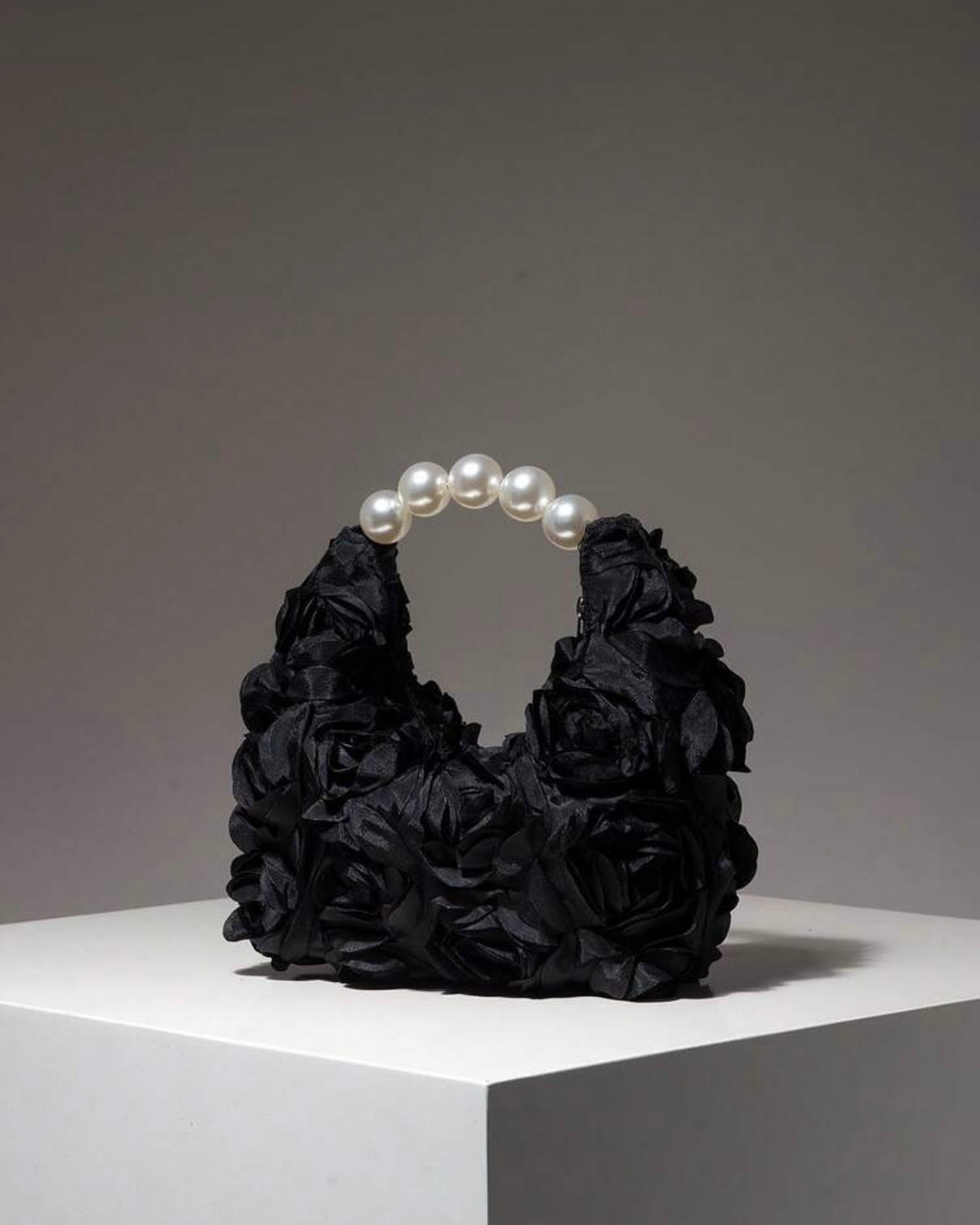 Black Floral Pop Pearl Bag for Elegant Women