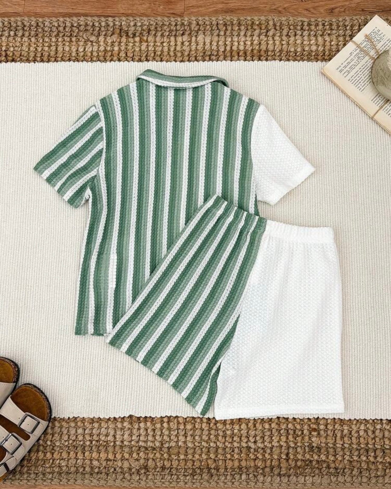 2pcs Boys Casual Green Striped Outfit Set – Short Sleeve Shirt & Matching Bottoms