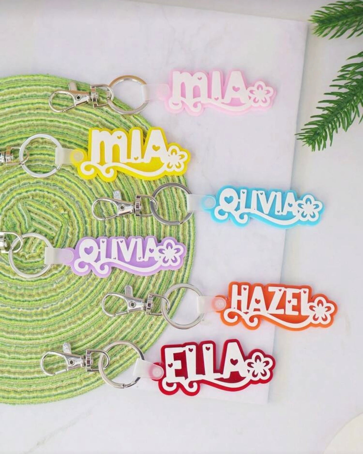Custom Acrylic Letter Name Keychain – Double-Layer Glitter Design