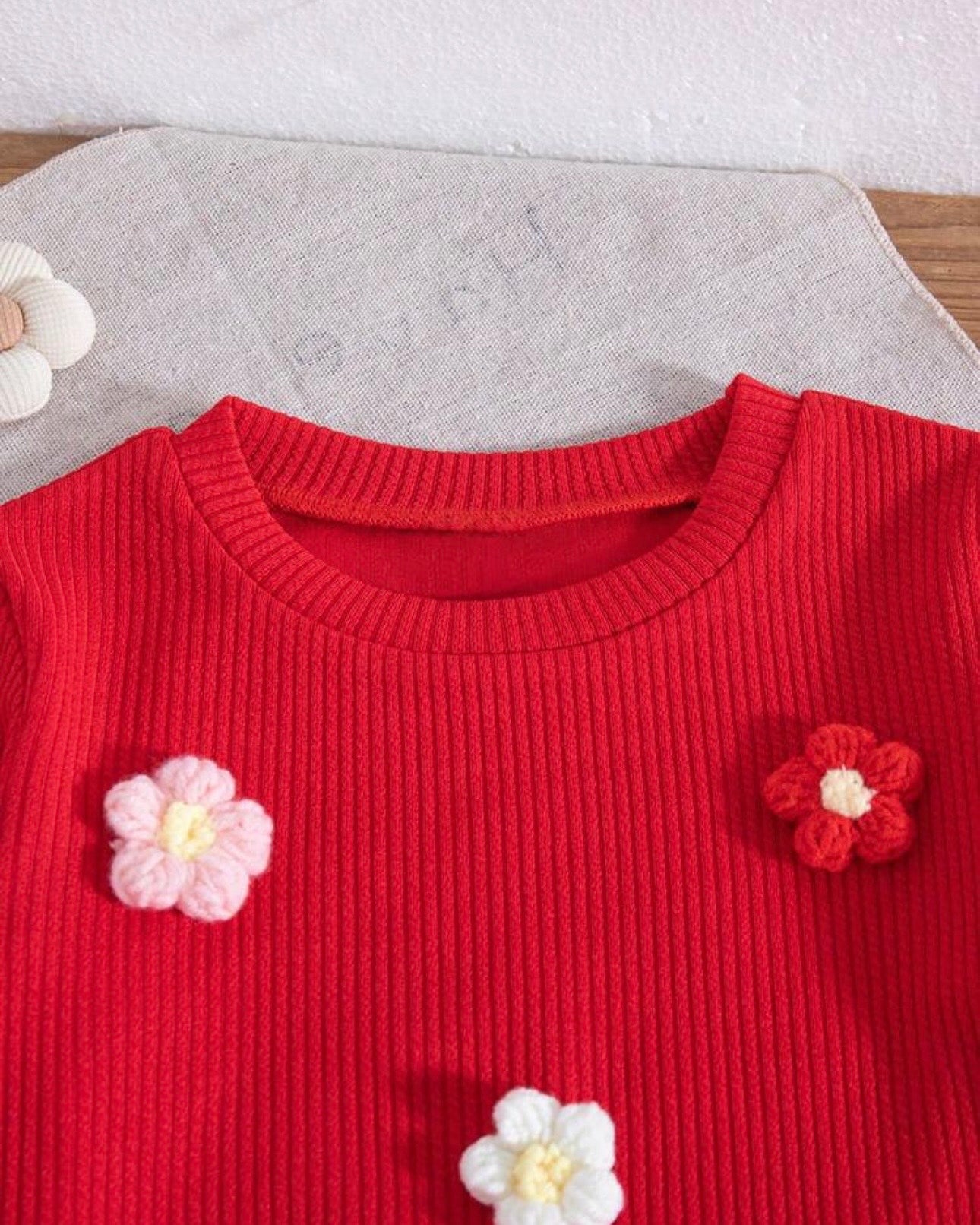 Girls Red 3D Floral Decor Round Neck Long Sleeve Sweatshirt And Pants Set