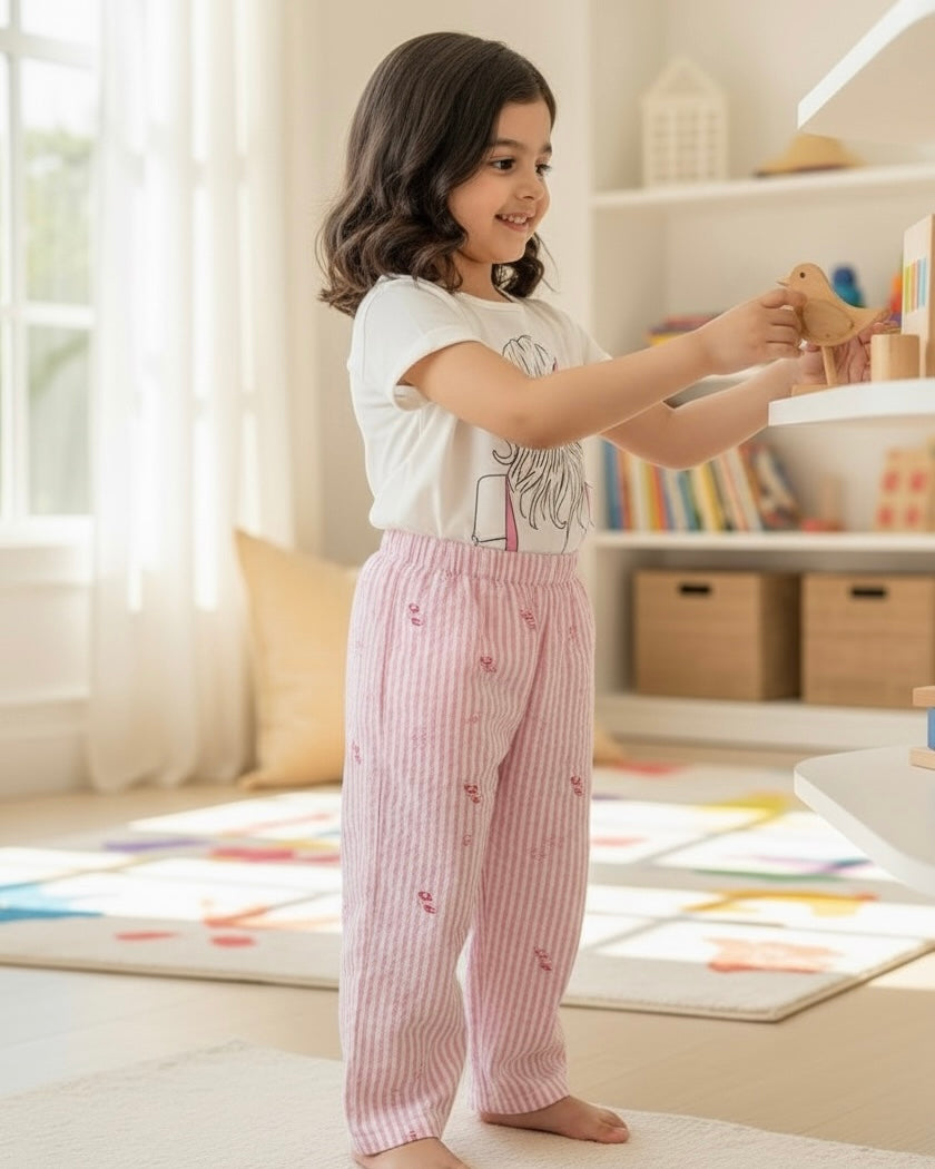 2 pcs White T-Shirt & Pink Bow Design Loose Pants
