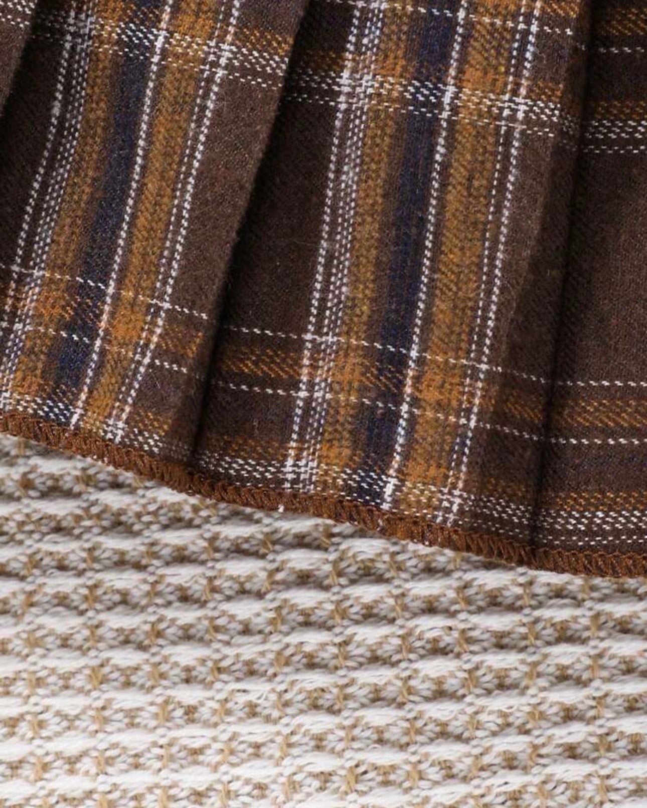 Young Girl Contrast Collar Sweatshirt & Plaid Pleated Skirt