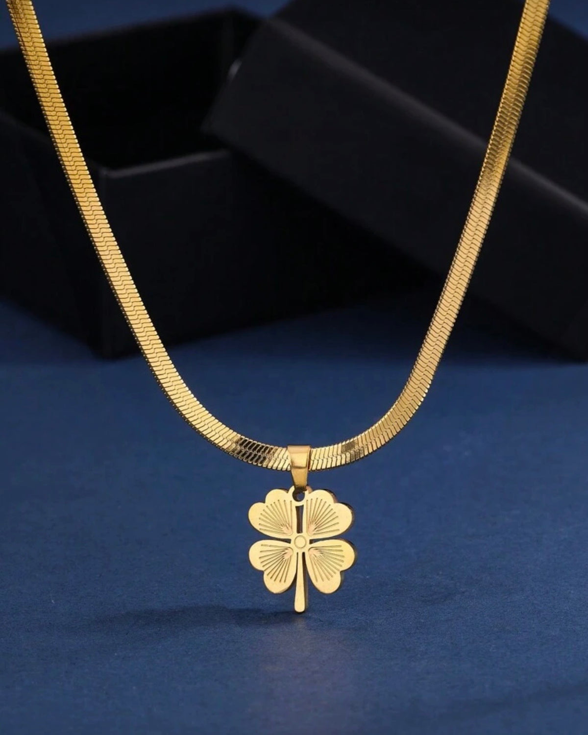 1pc Classic And Luxurious 18K Gold Plated Necklace