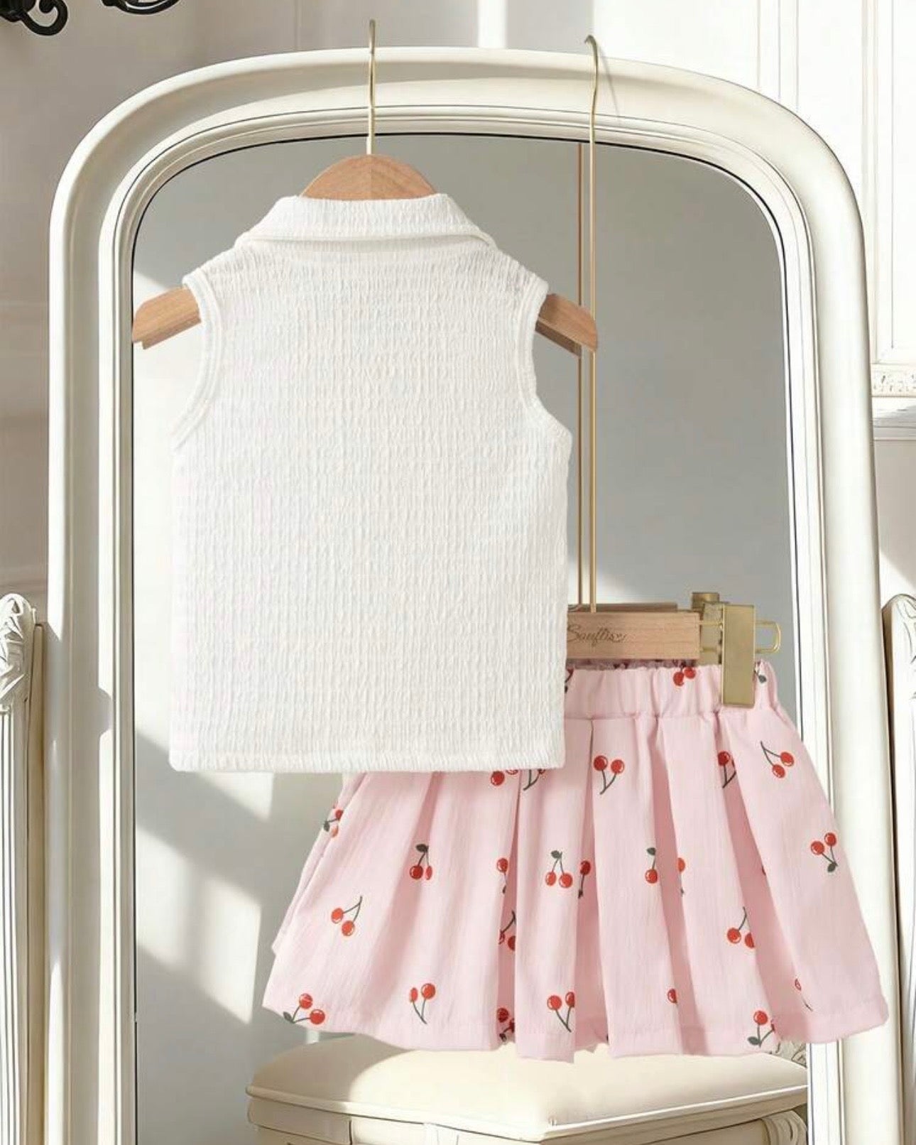 2pcs Baby Girl Cherry Embroidery Sleeveless Top & Short Pleated Skirt