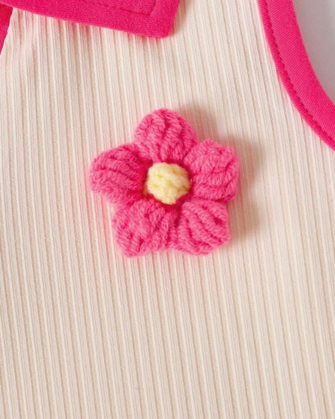 2pcs Girls 3D Floral Knitted White and Pink Polo Vest And Flared Pants