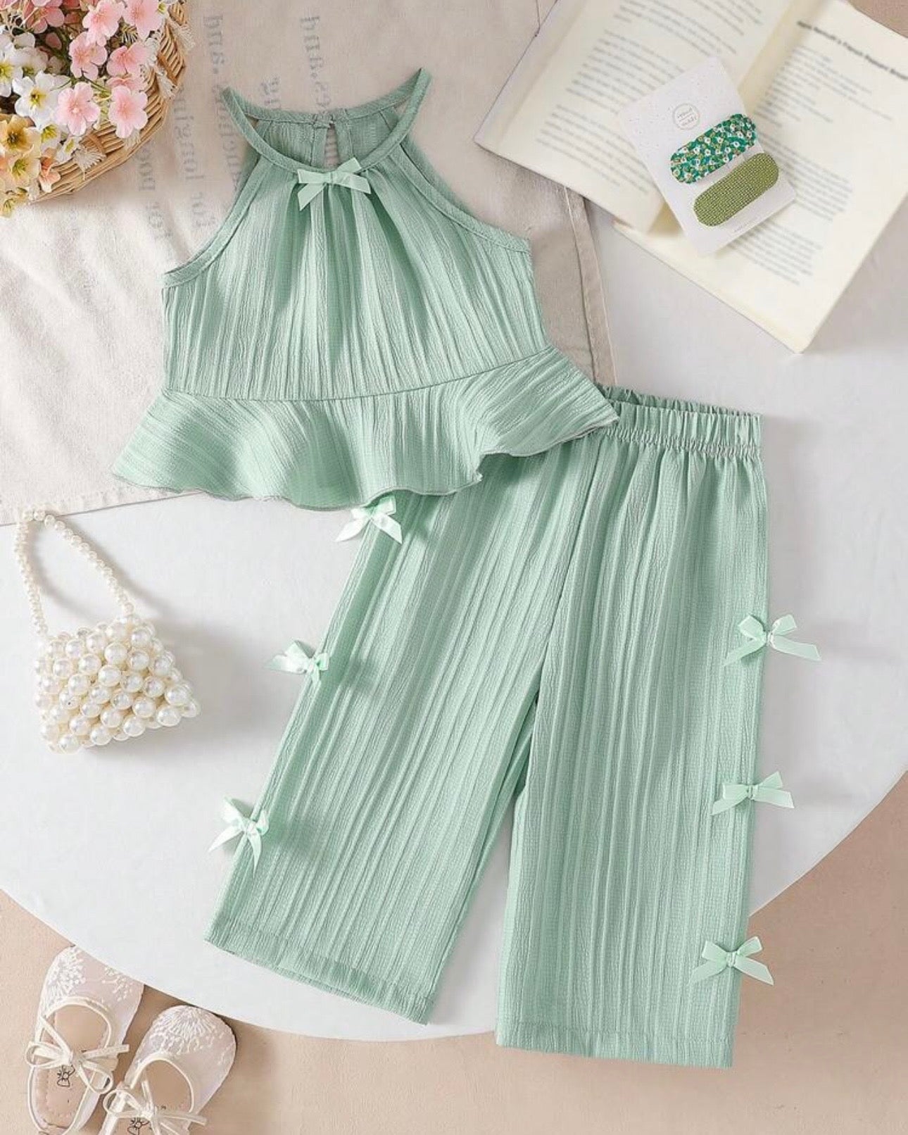 2pcs Baby Girls' Green colour Spaghetti Strap Camisole Top With 3D Bow Decor Straight Leg Pants Set