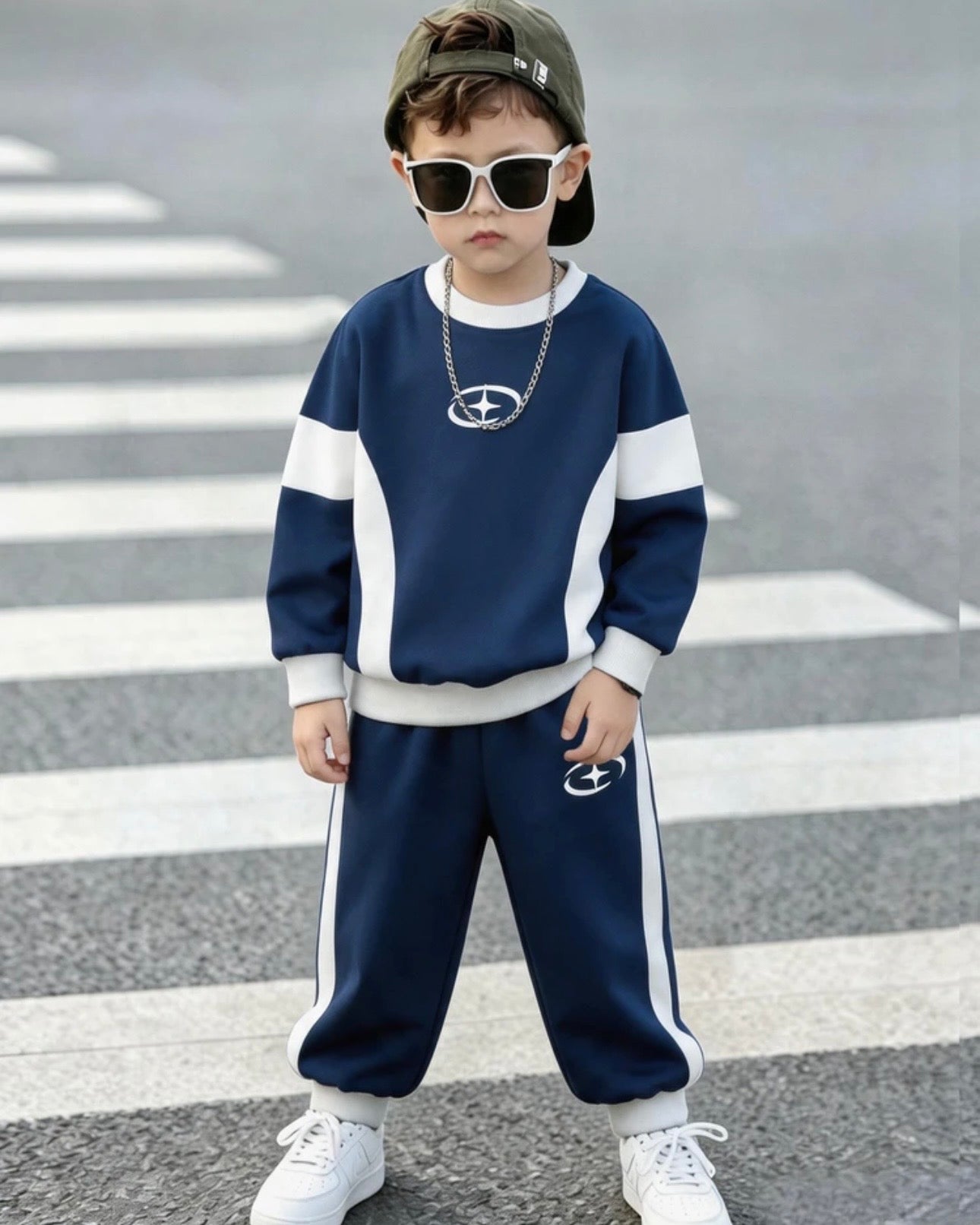 Boys Sports Style Long Sleeve Sweatshirt & Sweatpants
