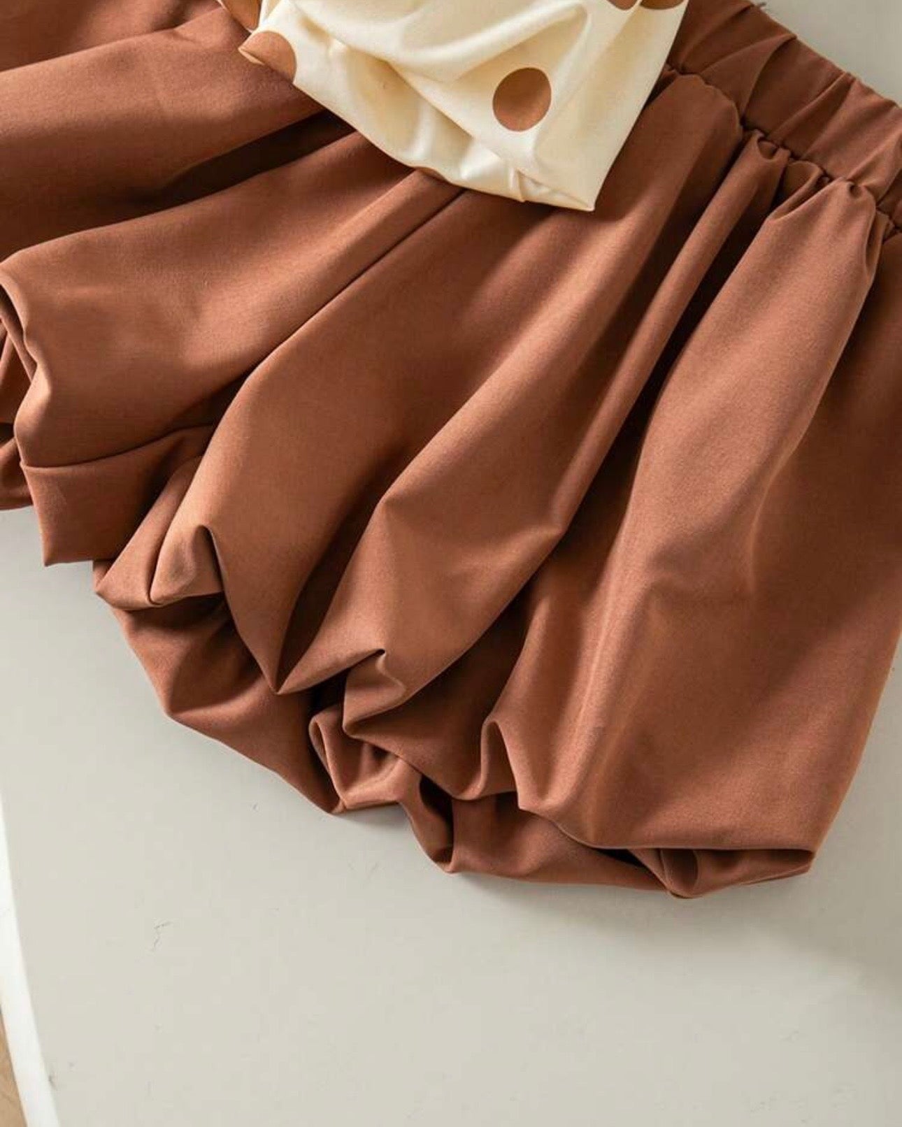Girls 2-Piece 3D Bow Brown Sleeveless Top & Brown Bloom Shorts Set