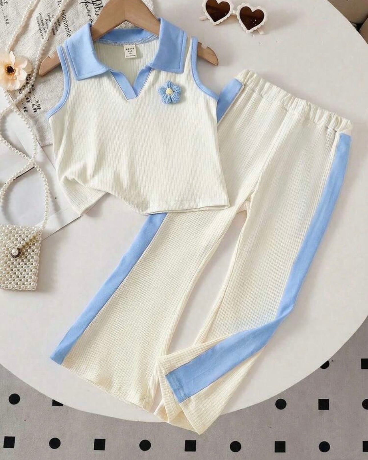 2pcs Girls 3D Floral Knitted White and Blue Polo Vest And Flared Pants
