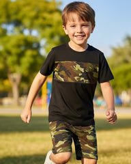 Summer Outfit - Camo Patchwork Design Breathable Short Sleeve Top And Camo Shorts
