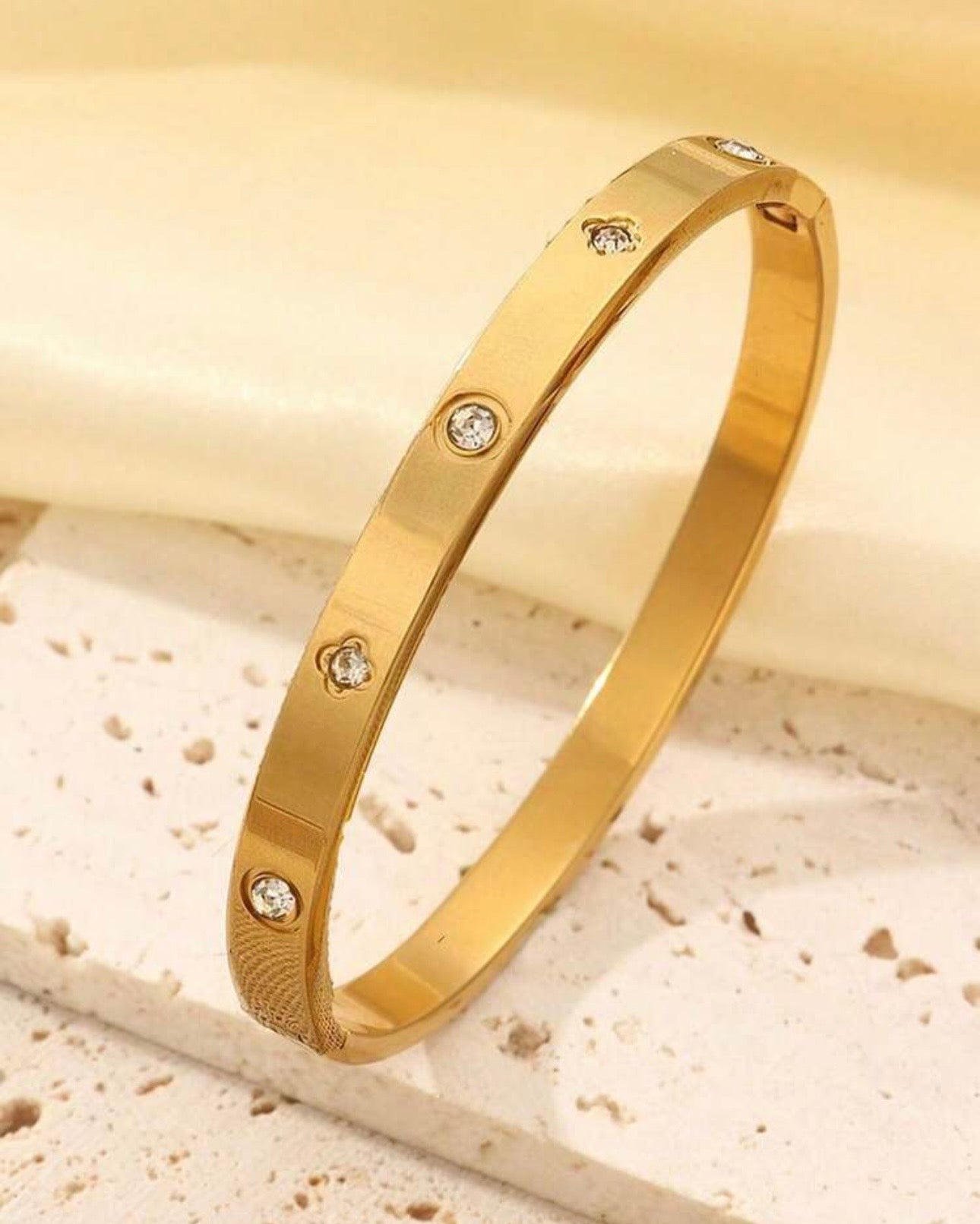 5 pcs High Quality Golden Stainless Steel Bracelet Set