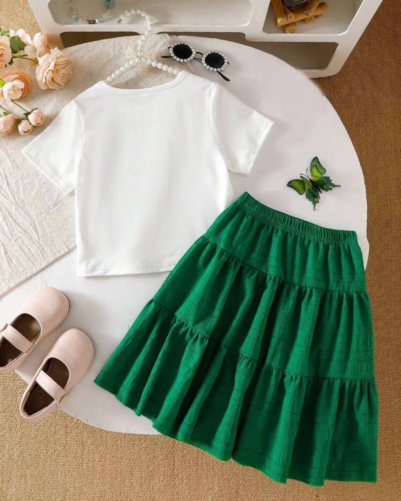 2pcs Girl Green Floral Print Shirt and Silhouette Skirt Set