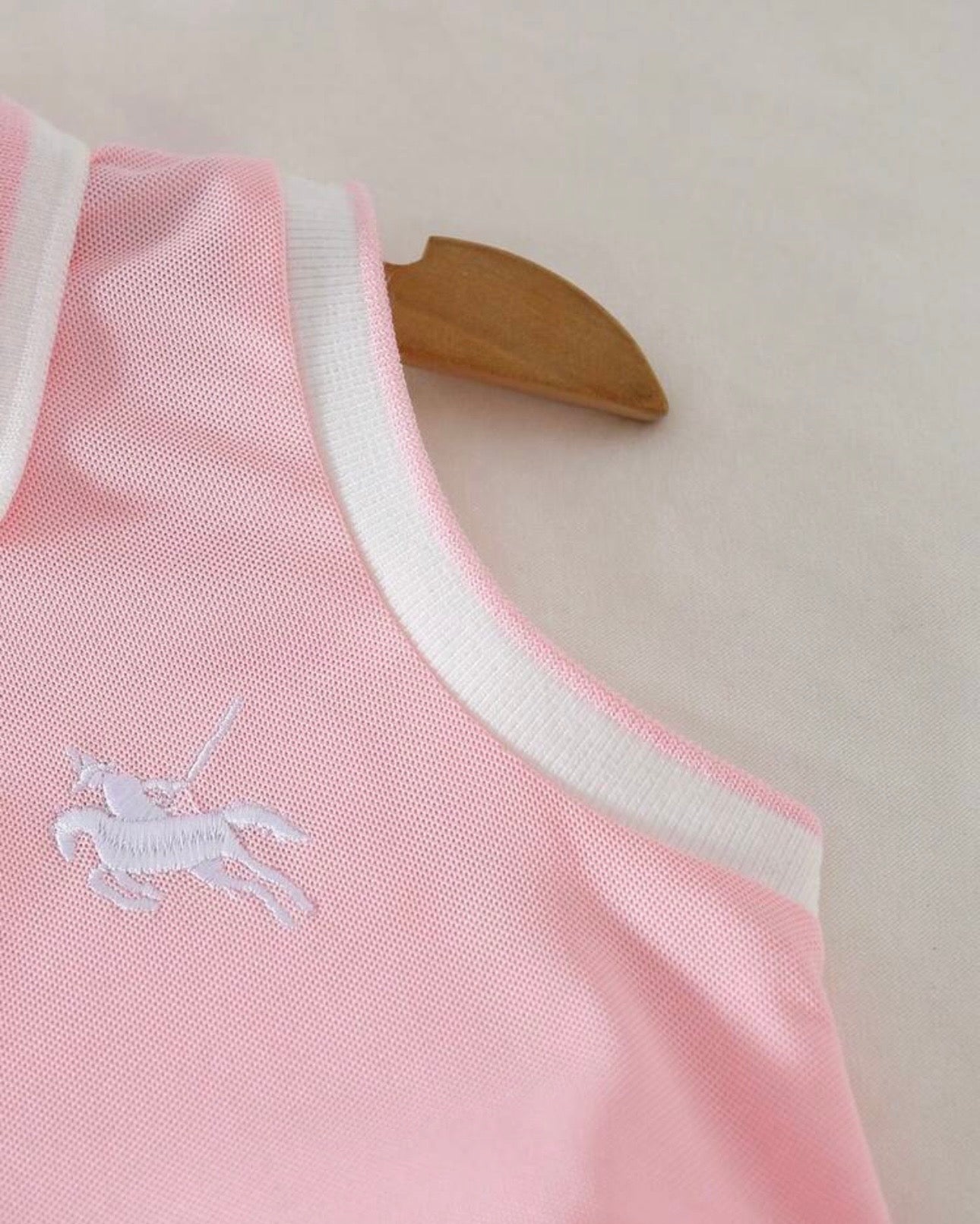 Girls Light Pink Tennis Outfit Set – Sleeveless Polo Shirt & Pleated Skirt