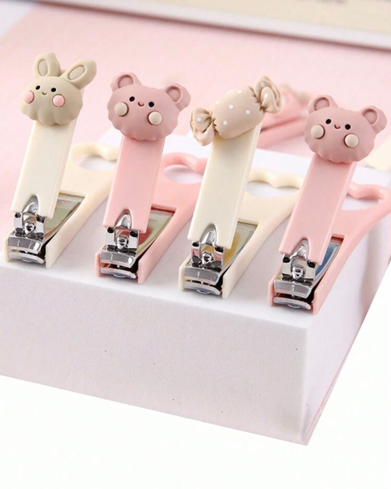 Mini Splash-Proof Nail Clippers (5 Designs)