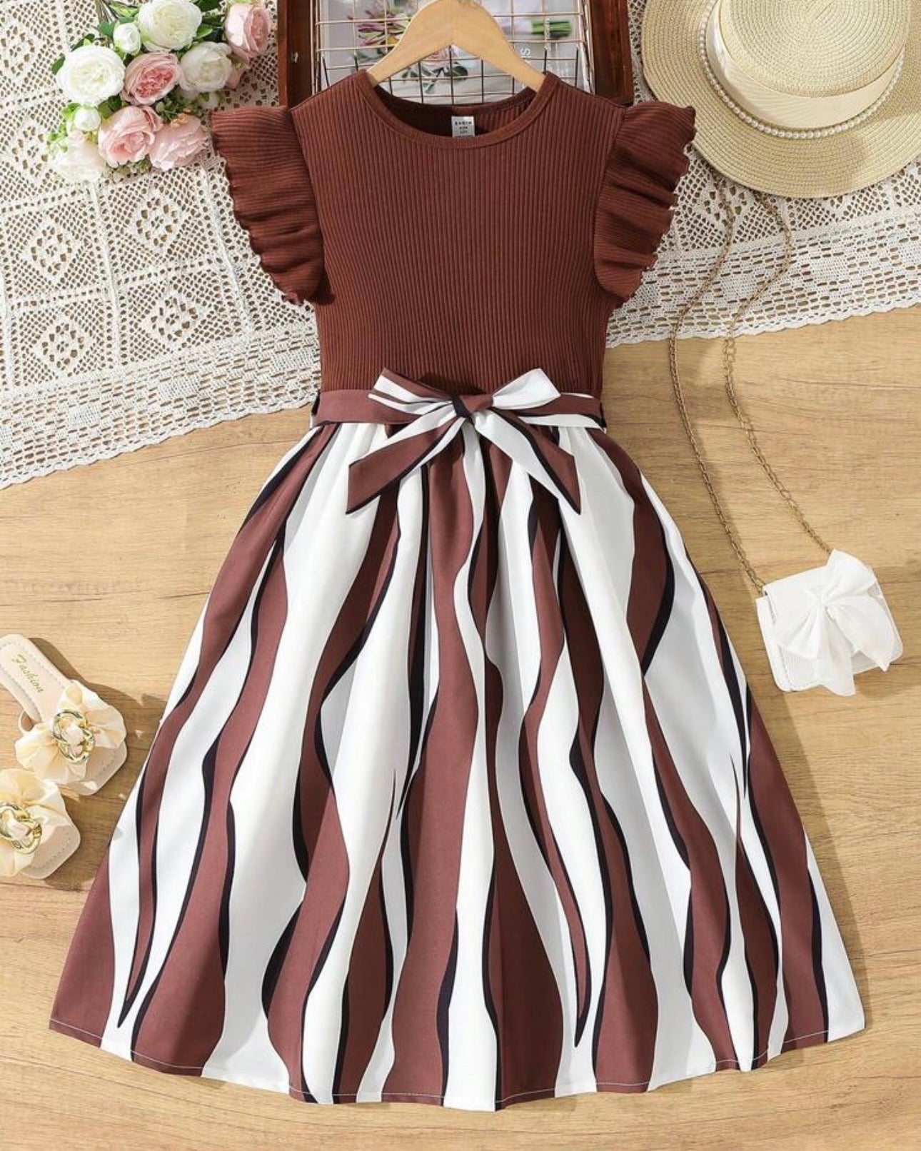 Tween Girls Fashionable Geometric Print Ribbed Brown Dress