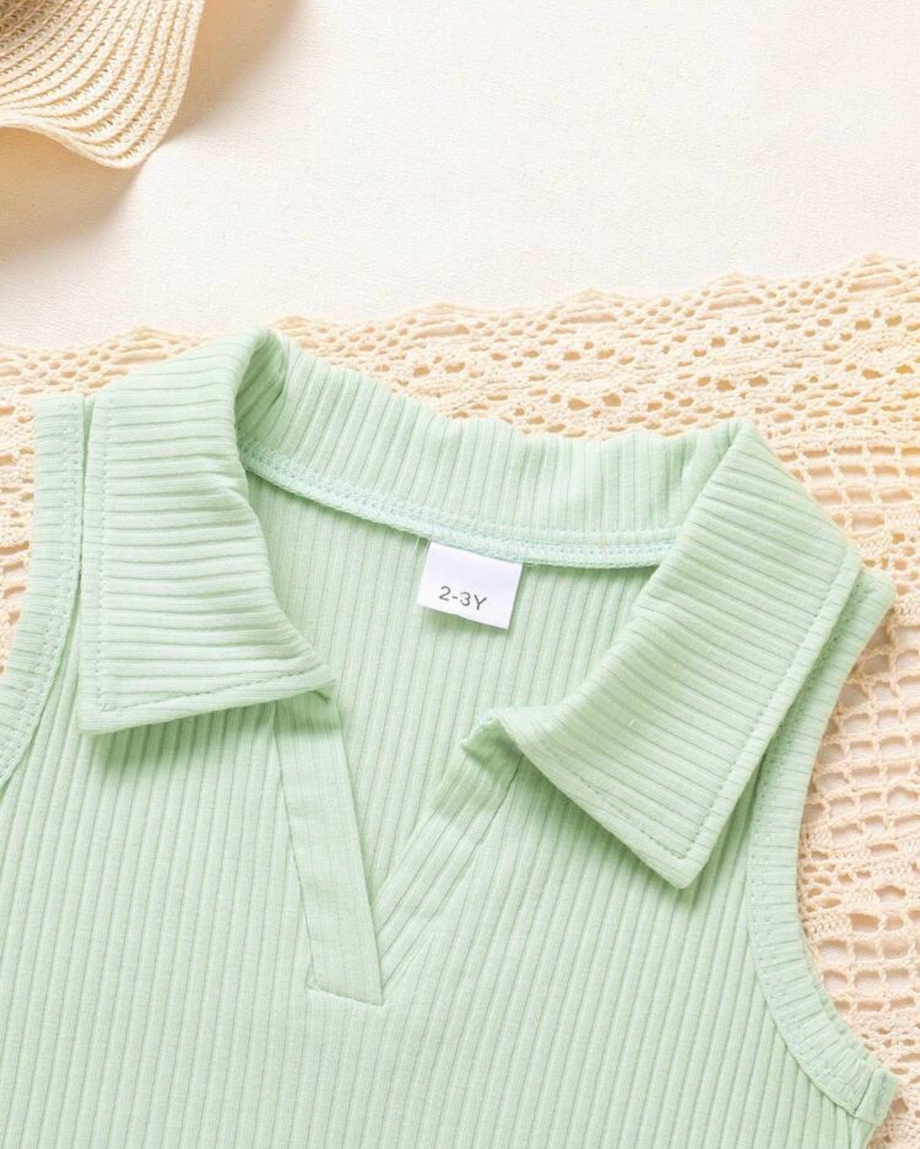 2pcs Girls’ Green Knit Shirt & Ombre Plaid Pants