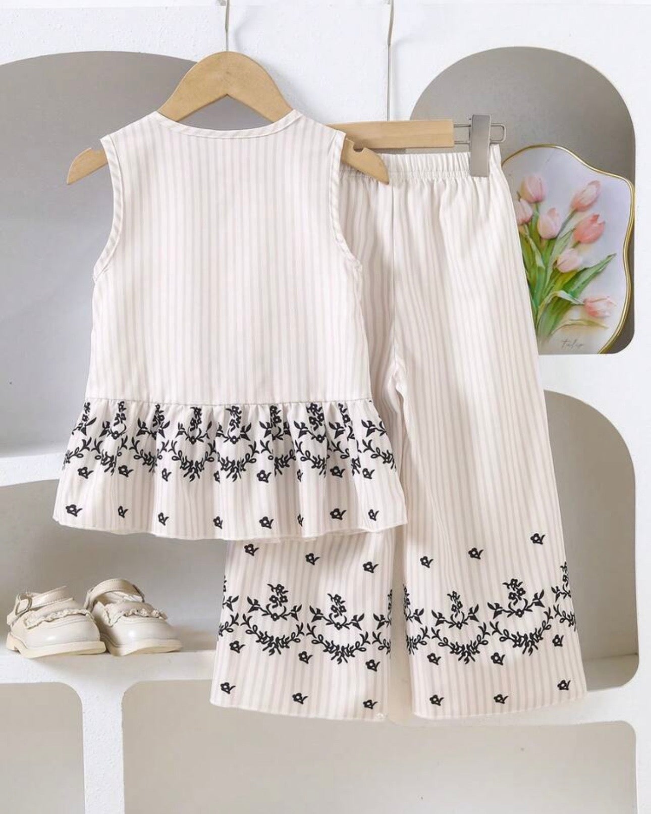 Girls White 2-Piece Bow Shirt & Floral Pants Set