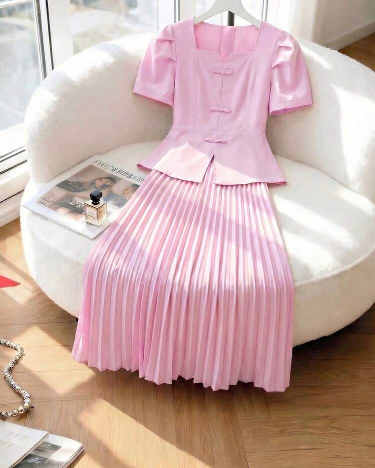 Girls’ Square Collar Puff Sleeve Top & Pleated Skirt Set