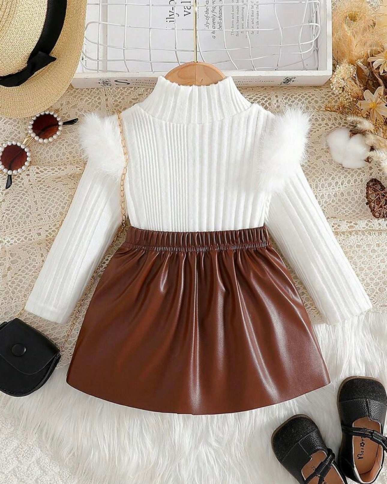 Baby Girl Fluffy Trim T-Shirt & 3D Bow  Brown Pleated Skirt