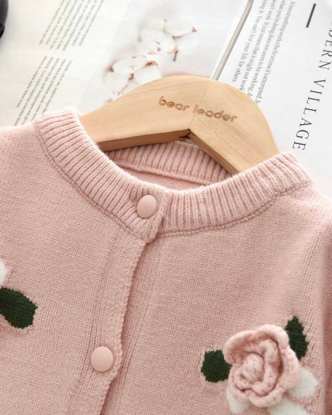 Girls' Pink Long Sleeve Floral Pom Pom Decorated Sweater And Pleated Skirt