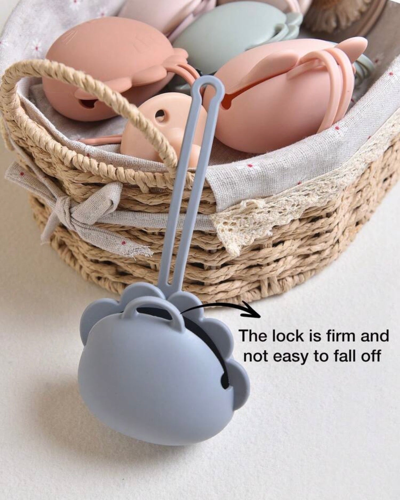 Custom Silicone Pacifier Storage Box – Pacifier Holder with Strap (Portable & Anti-Loss)