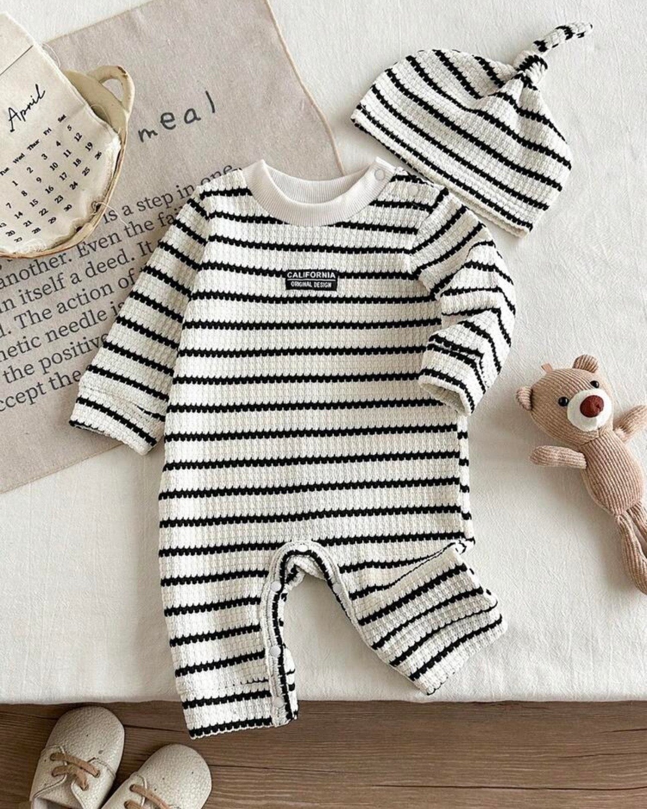 Newborn Baby Unisex Autumn/Winter Knitted Romper With m Hat