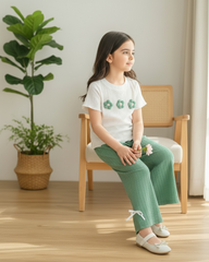Girls Green and White 3D Floral Textured T-Shirt & Pants Set – 2pcs Casual Outfit