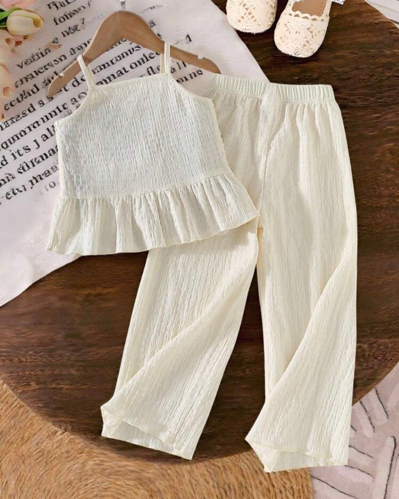Girls 2PCS Strawberry Crochet Lace Camisole & Wide-Leg Pants Set