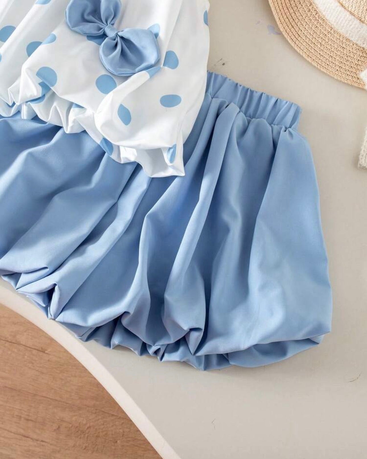 Girls 2-Piece 3D Bow Sleeveless Top & Blue Bloom Shorts Set
