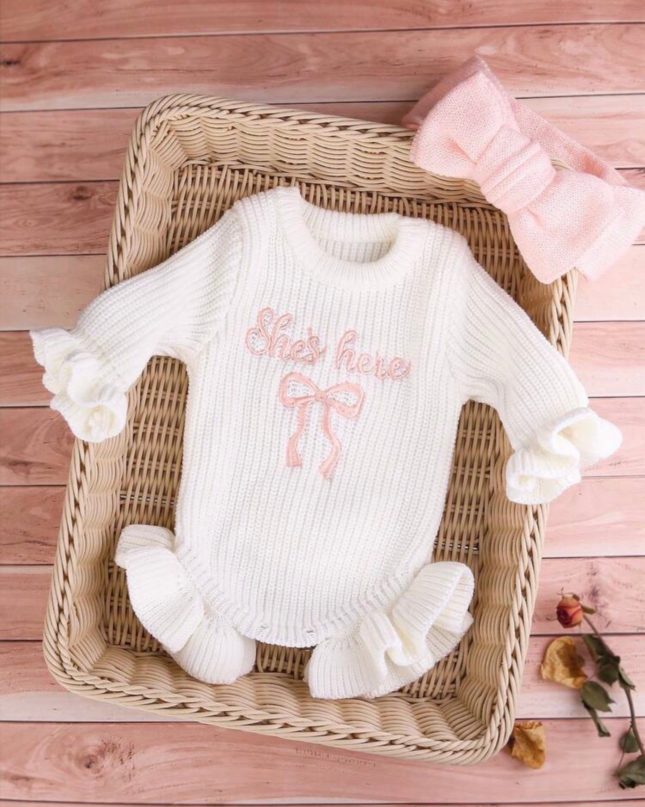 2pcs Premium Newborn Baby "She's Here" Bow Embroidery Knitted & Headband Set