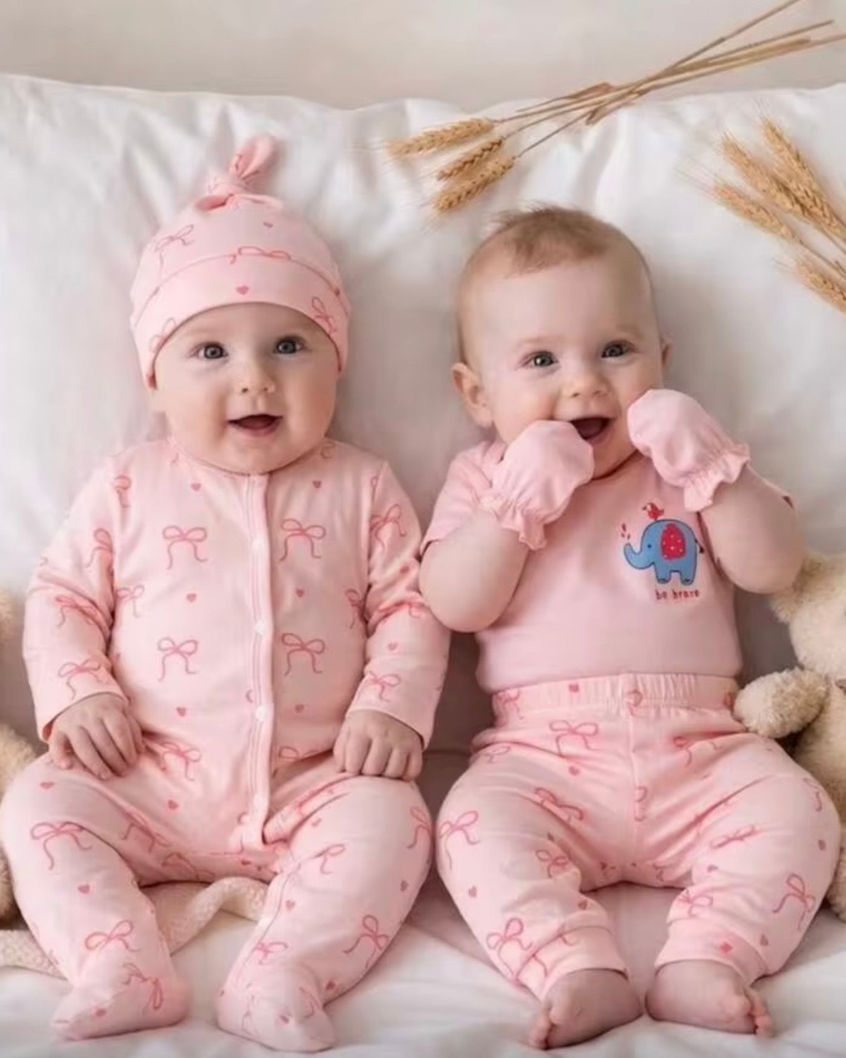 Pink Bow Love Print Newborn Baby 5-Piece Gift Set