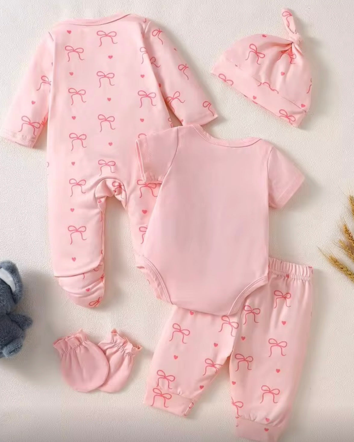 Pink Bow Love Print Newborn Baby 5-Piece Gift Set