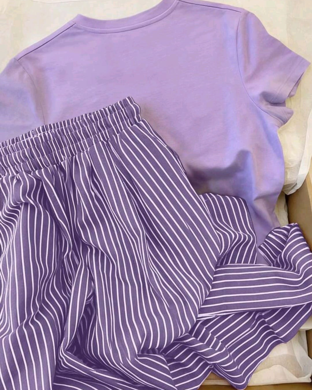 2pcs Women Summer Casual Bear Print Round Neck T-Shirt & Striped Pants Set