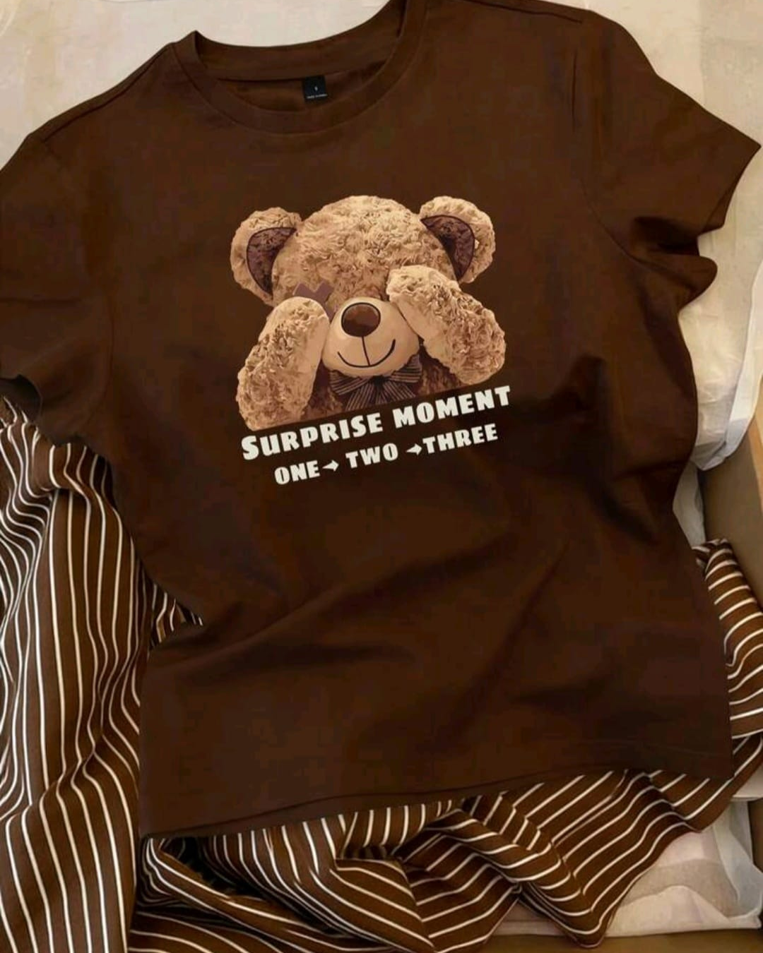 2pcs Women Summer Casual Bear Print Round Neck T-Shirt & Striped Pants Set