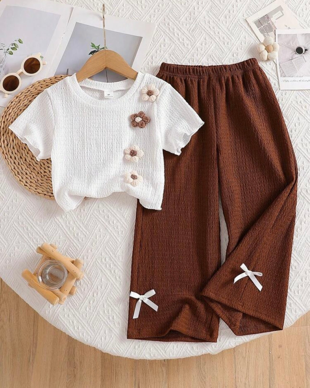 Girls Brown 3D Floral Textured T-Shirt & Pants Set – 2pcs Casual Outfit