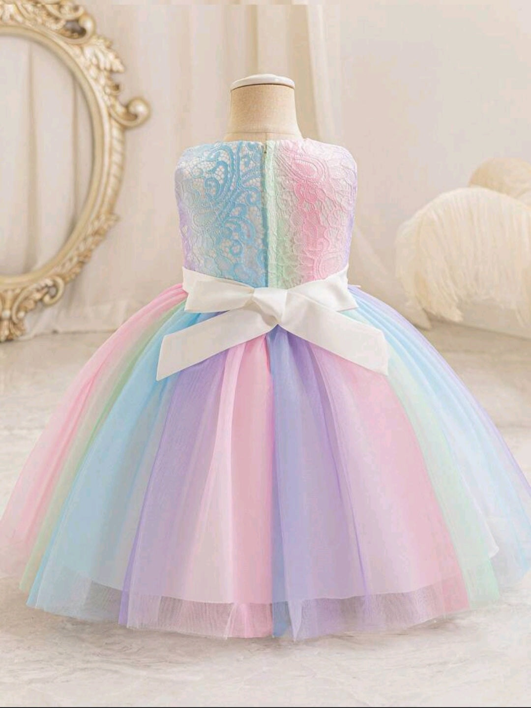 Young Girl Rainbow Gradient Princess Tulle Dress